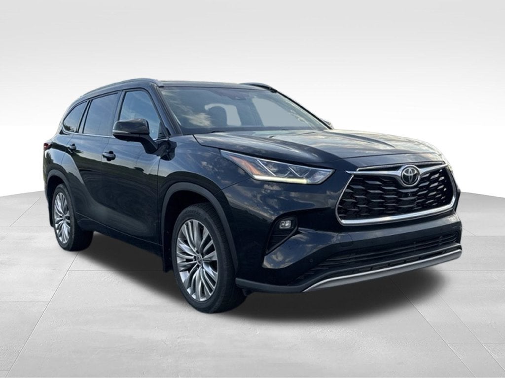 2023 Toyota Highlander Platinum