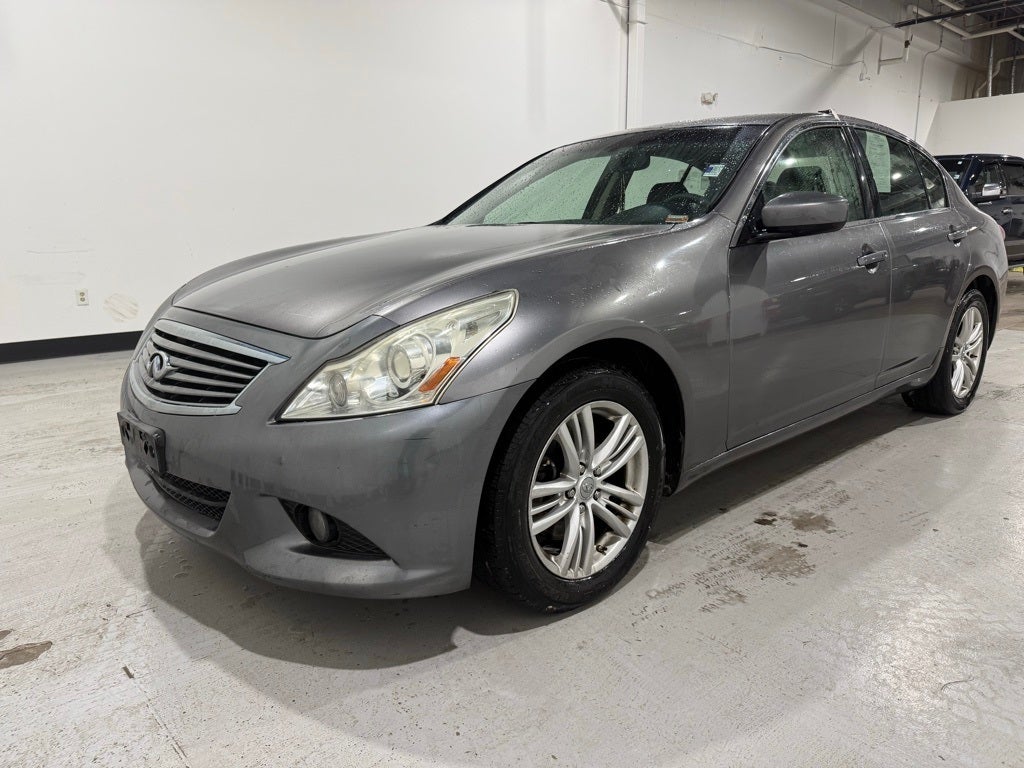 2013 INFINITI G37x X
