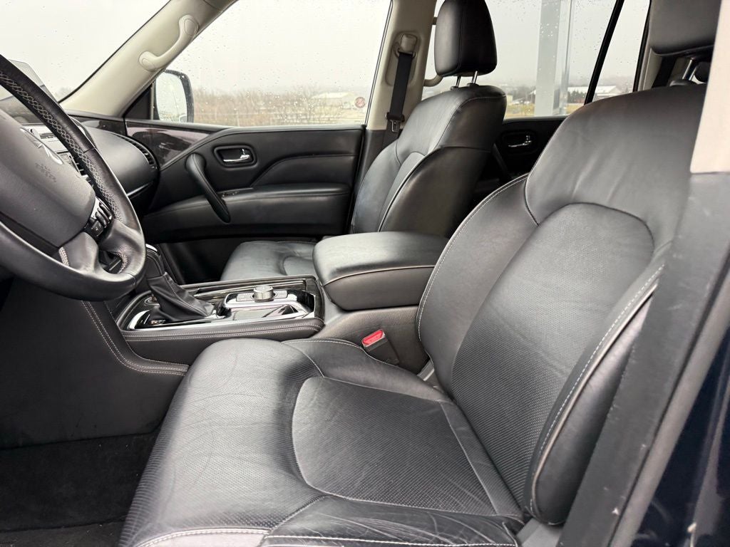 2024 INFINITI QX80 LUXE