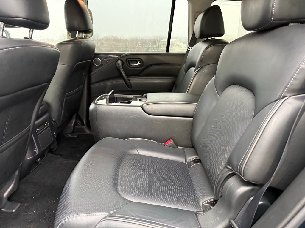 2024 INFINITI QX80 LUXE