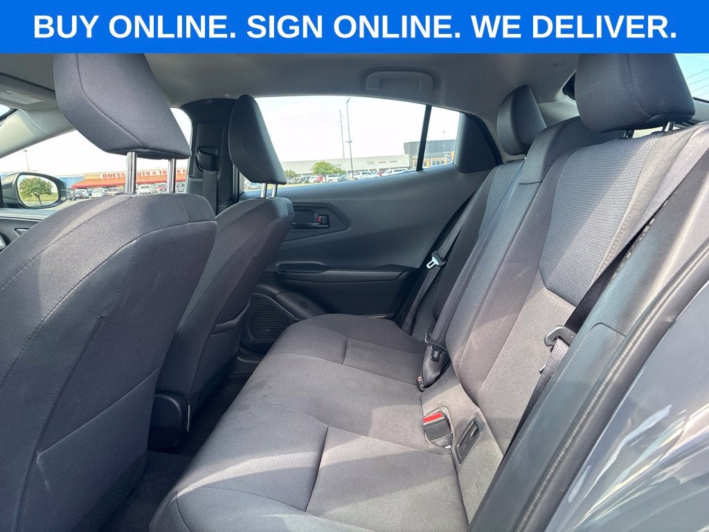 2025 Toyota Prius LE