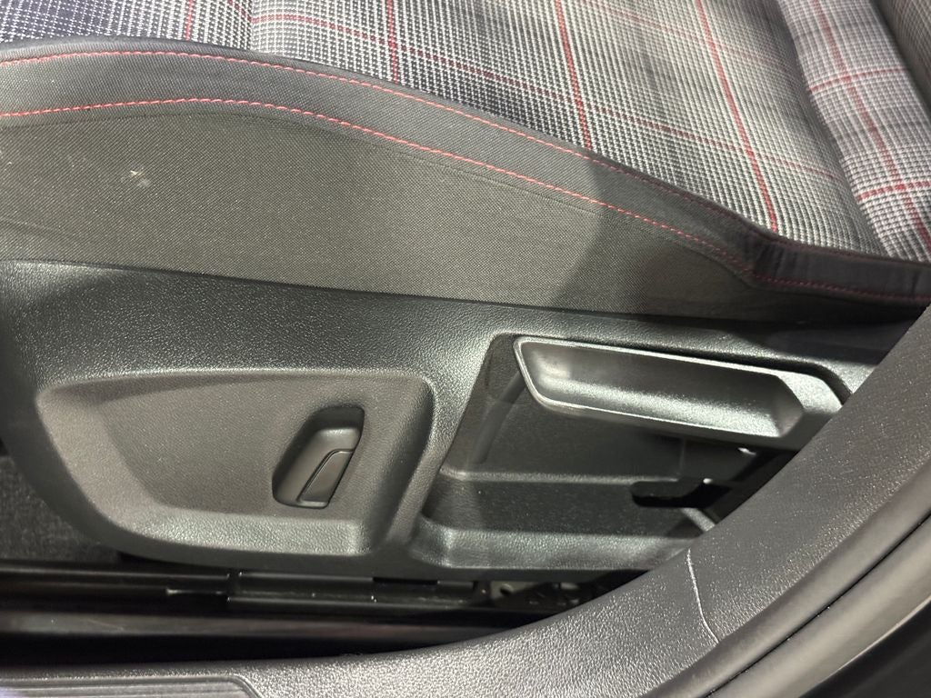 2024 Volkswagen Golf GTI 2.0T S