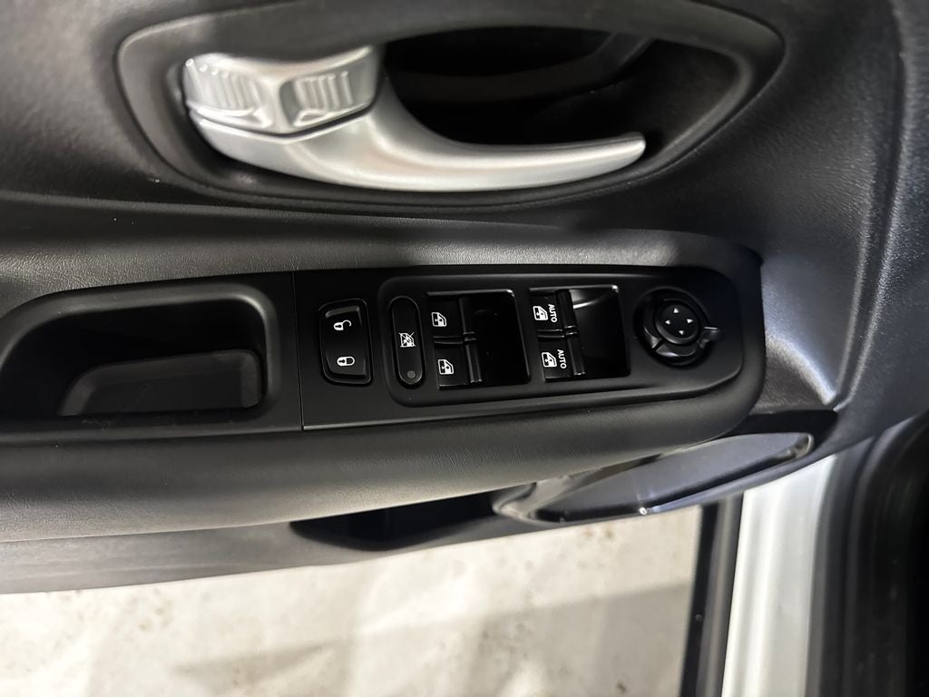 2023 Jeep Renegade Altitude